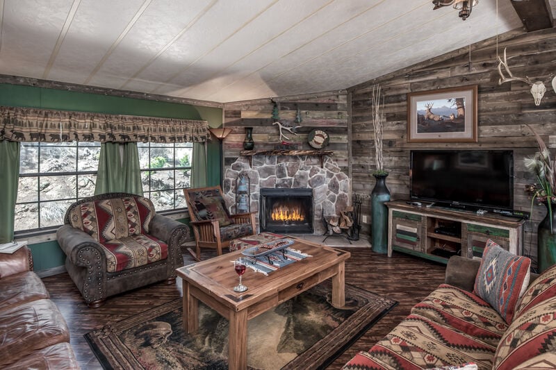 Buckhorn Cabin