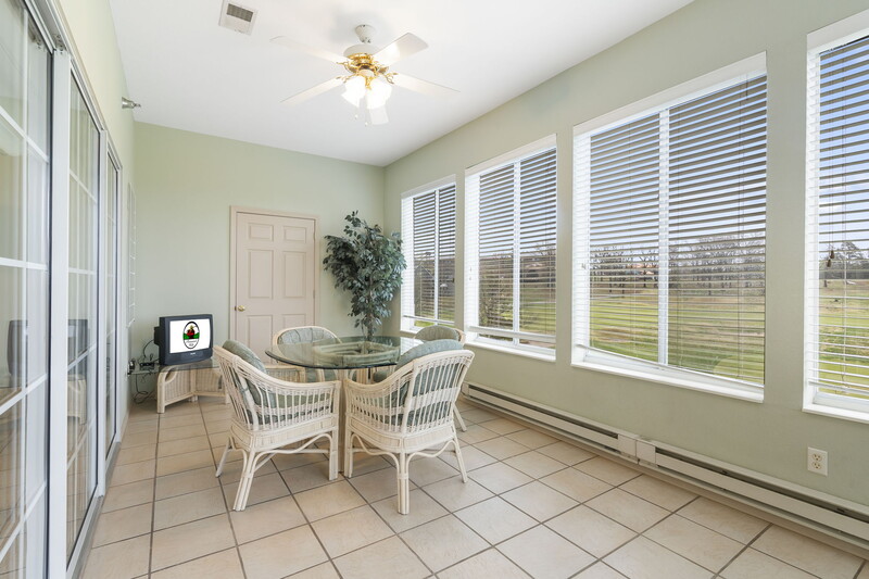 2 BR Condo - Golf Course View, near Dining, Attractions Photo