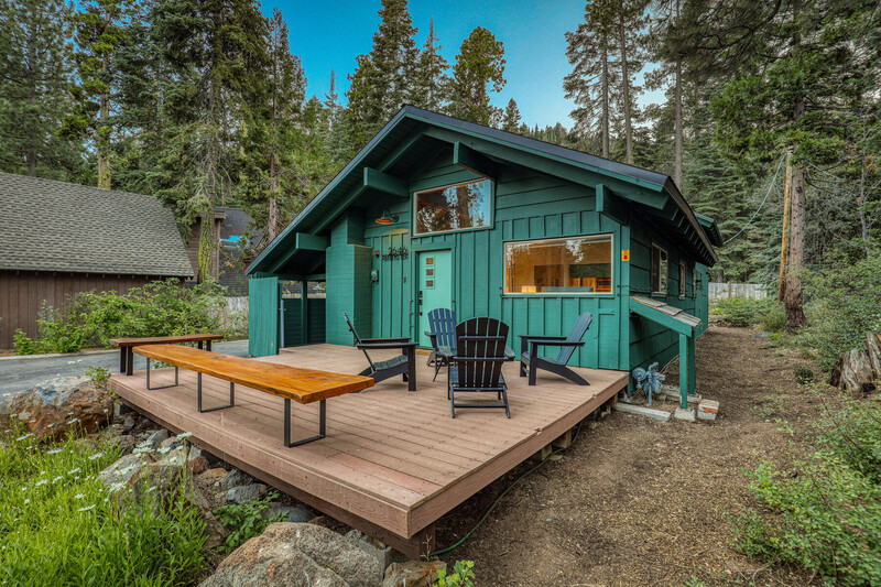 Emerald Pine Cabin Photo