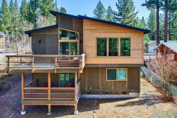 LUXE 12 South Lake Tahoe New Modern Home close to town