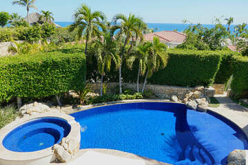 Casa Cabo is a spectacular 6,500 square foot luxury home located near the famous One and Only Hotel and Golf Resort