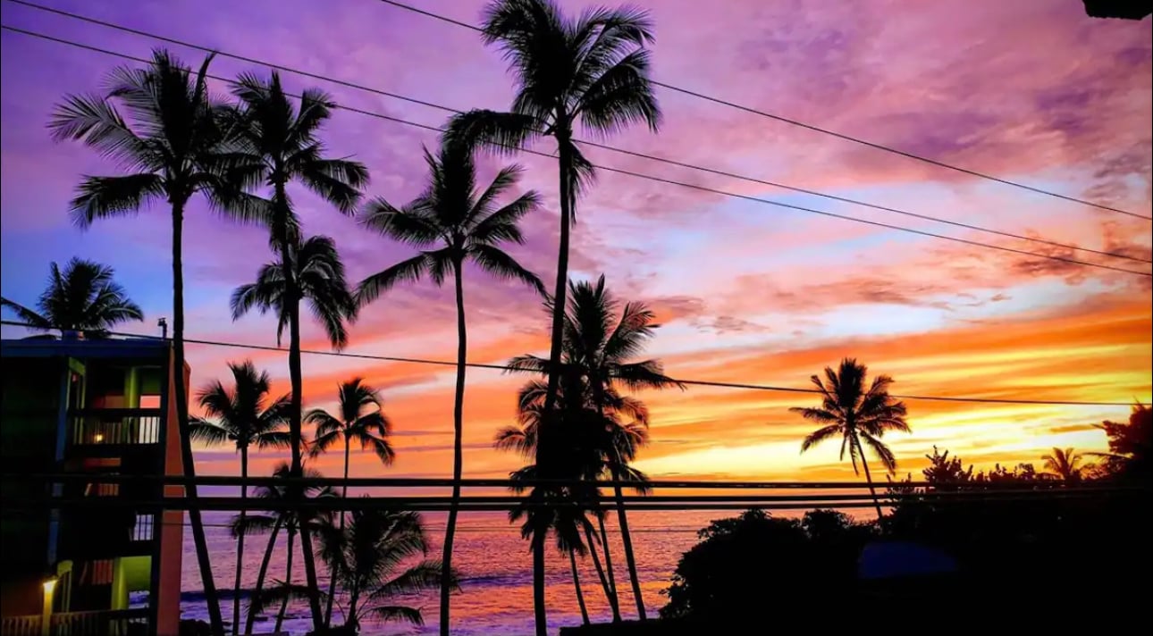 Sunset Haven Oasis: Your Hawaiian Condo Retreat