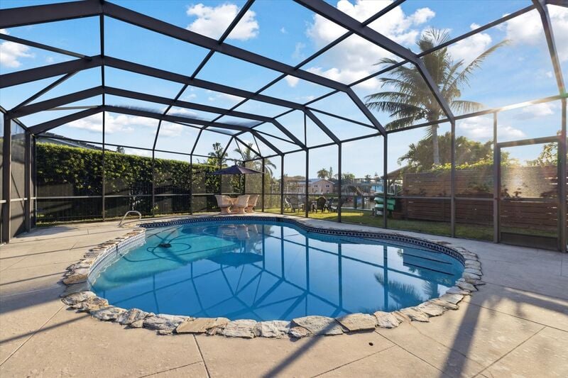 307 Brightwaters Dr
