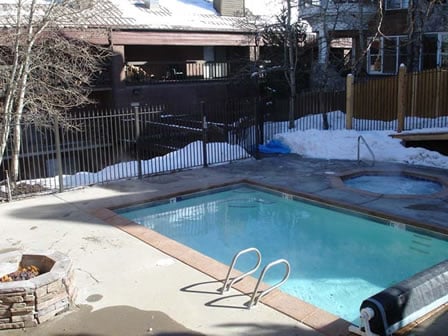 Pool and hot tub area at Snowblaze 202- Park City