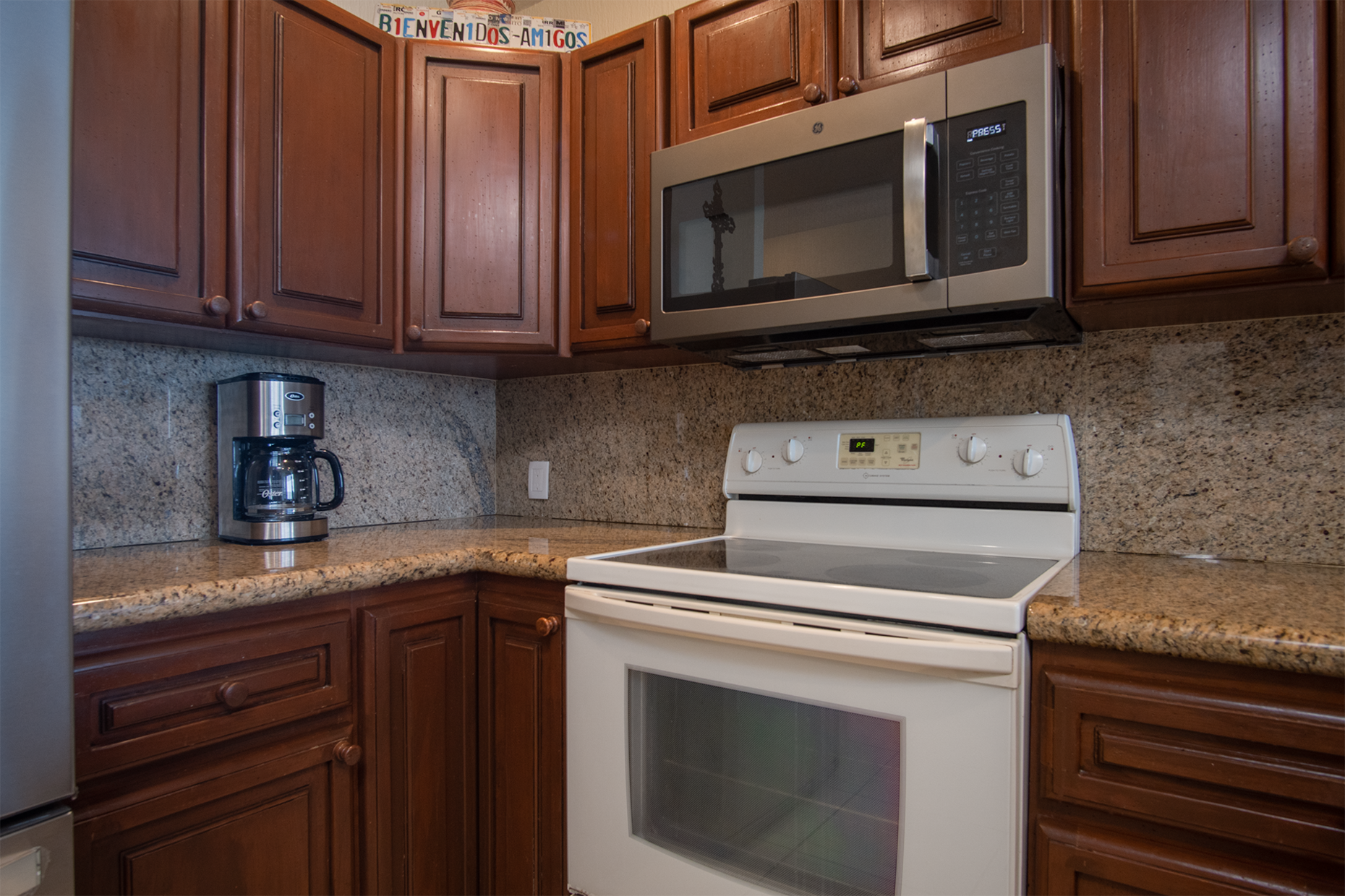 kitchen cabinet and appliance detail