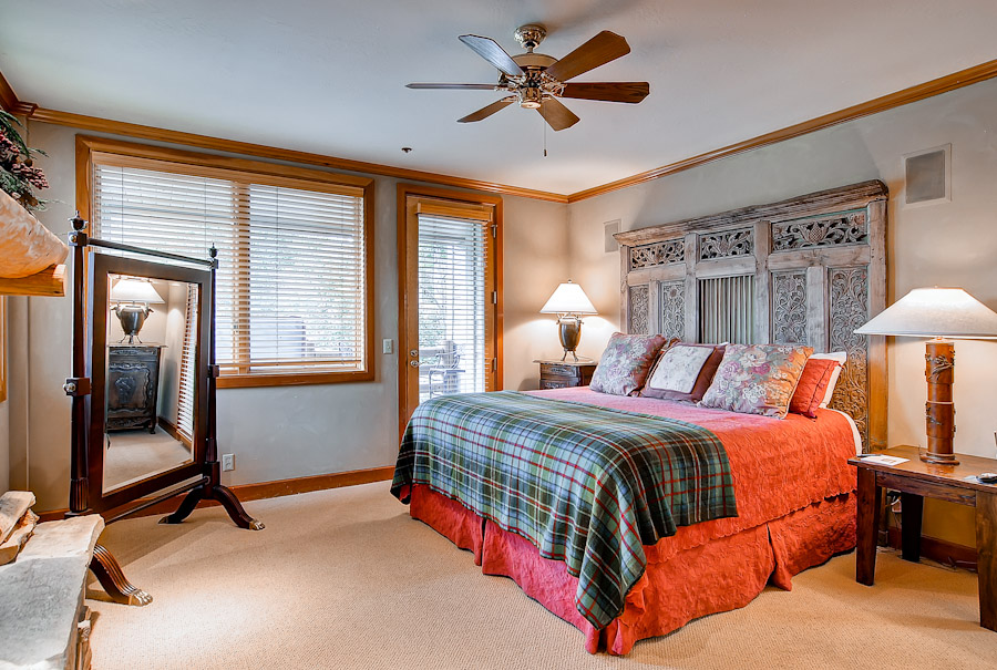Master bedroom in Mont Cervin 301 - Deer Valley