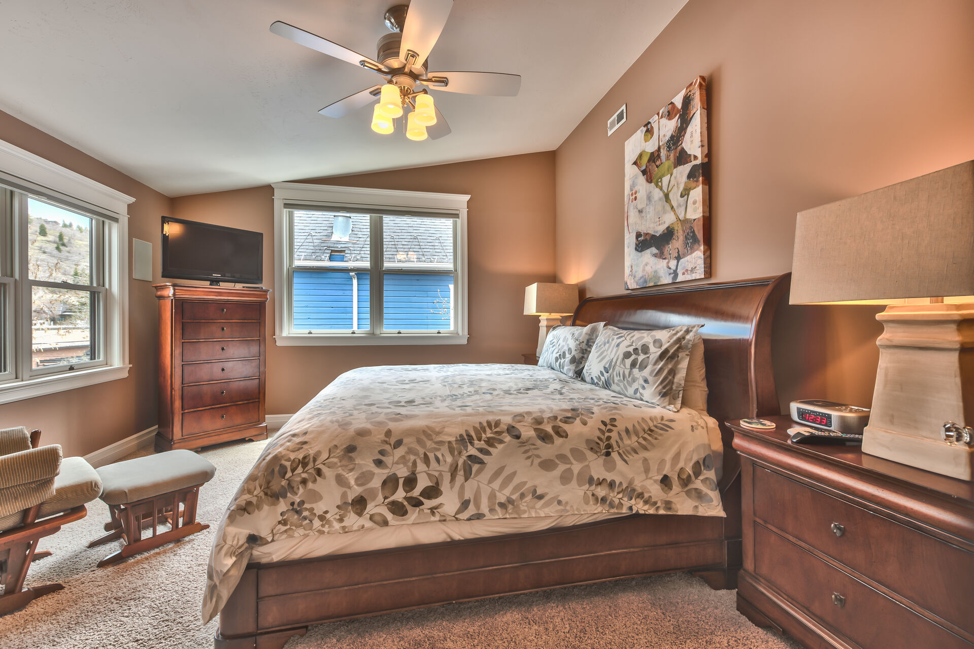 Bedroom 3 with Queen Bed and TV