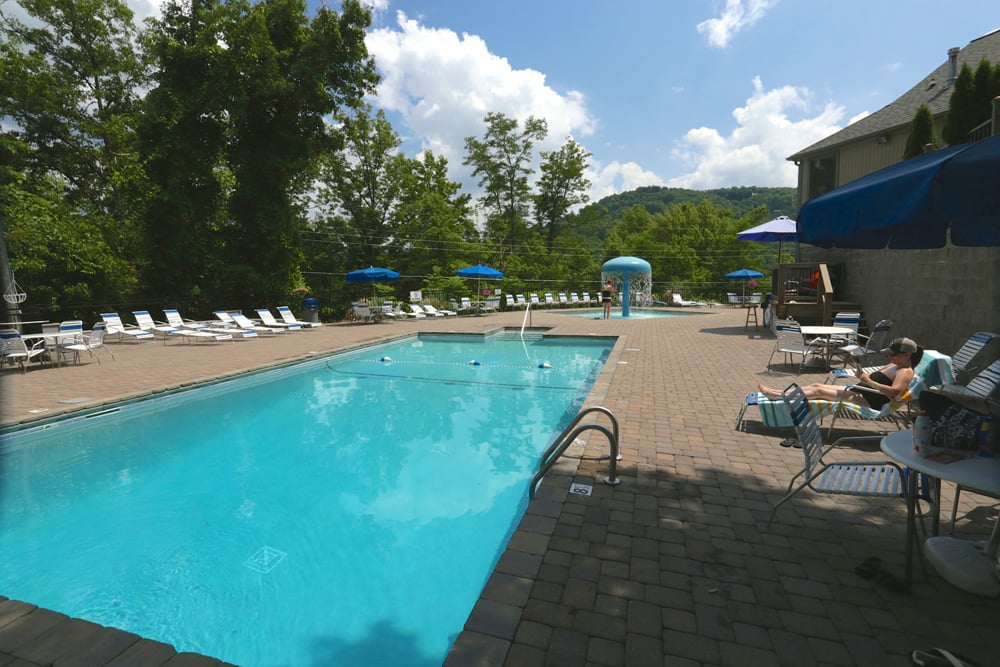 Alpine Clubhouse Outdoor Pool, Kiddie pool & Water Feature