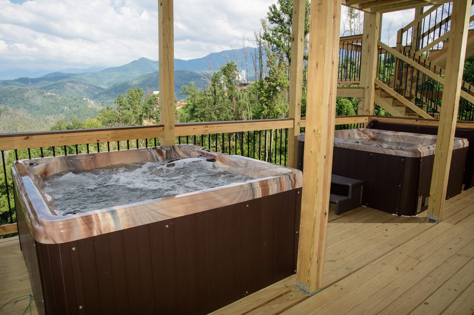 Outdoor Hot Tubs on Lower Level of Mansion in the Sky