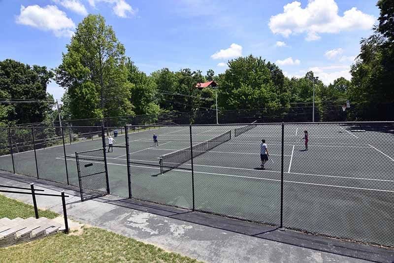 Mansion in the Sky guests will enjoy the tennis courts located at the North Clubhouse