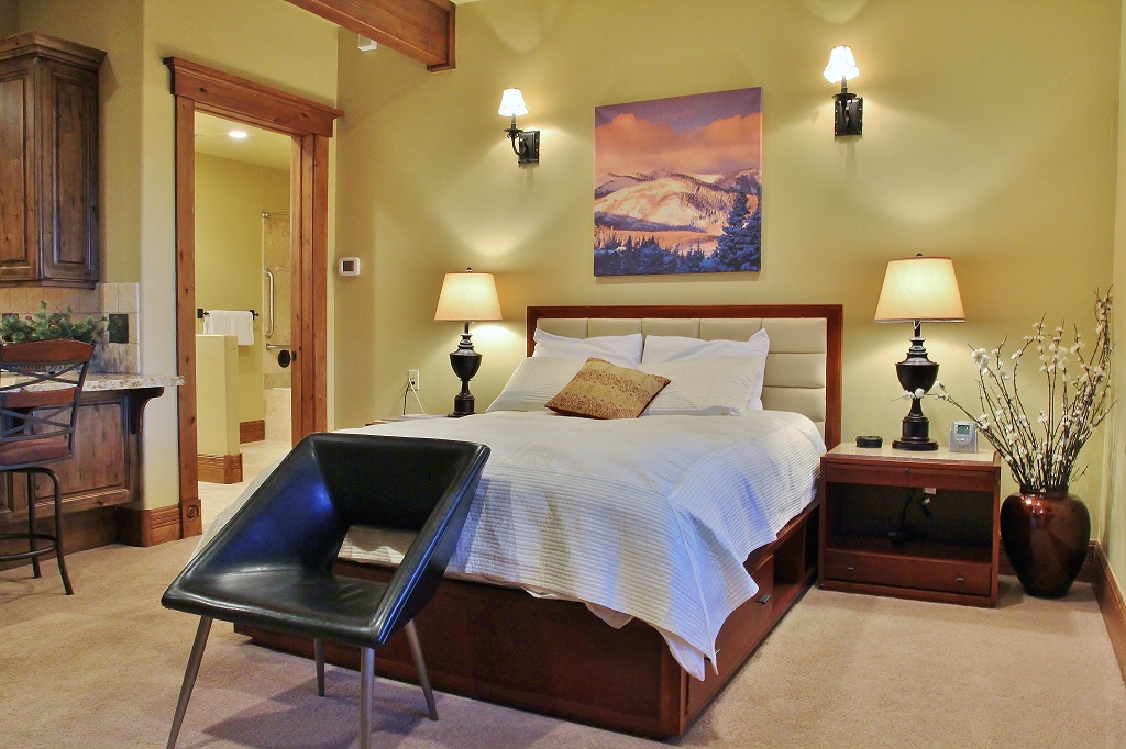 Luxury Studio, Central Location, Fireplace, Outdoor Recreation! Deer Valley Lookout Cabin