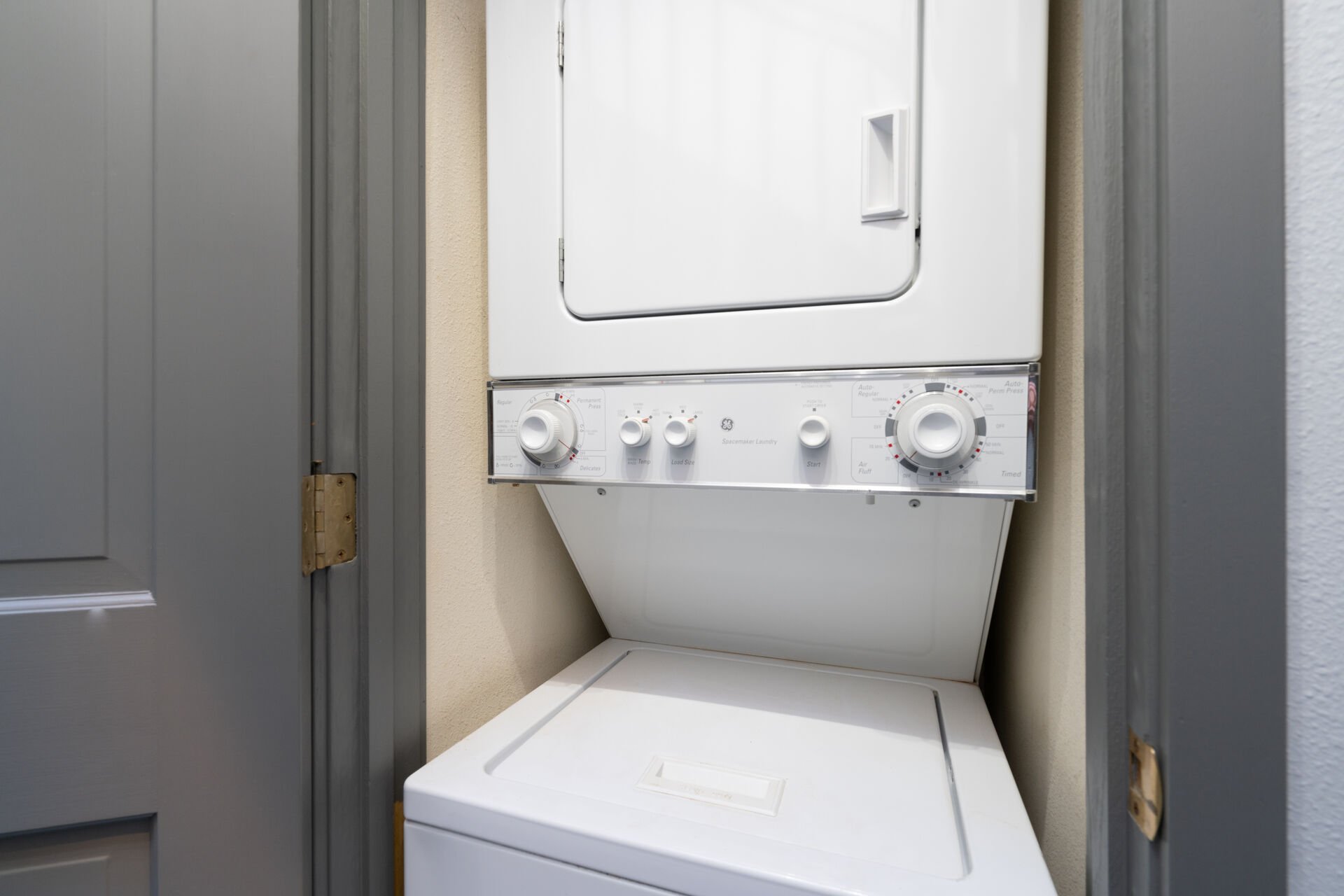 a washer/dryer unit