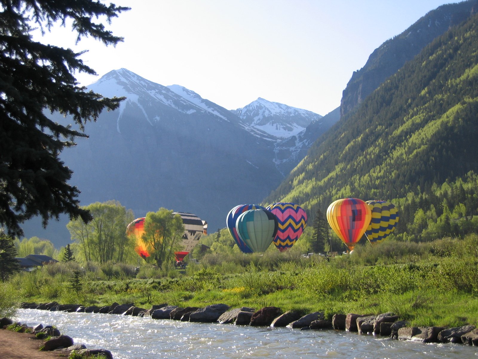 Hot air Balloons in the mountains