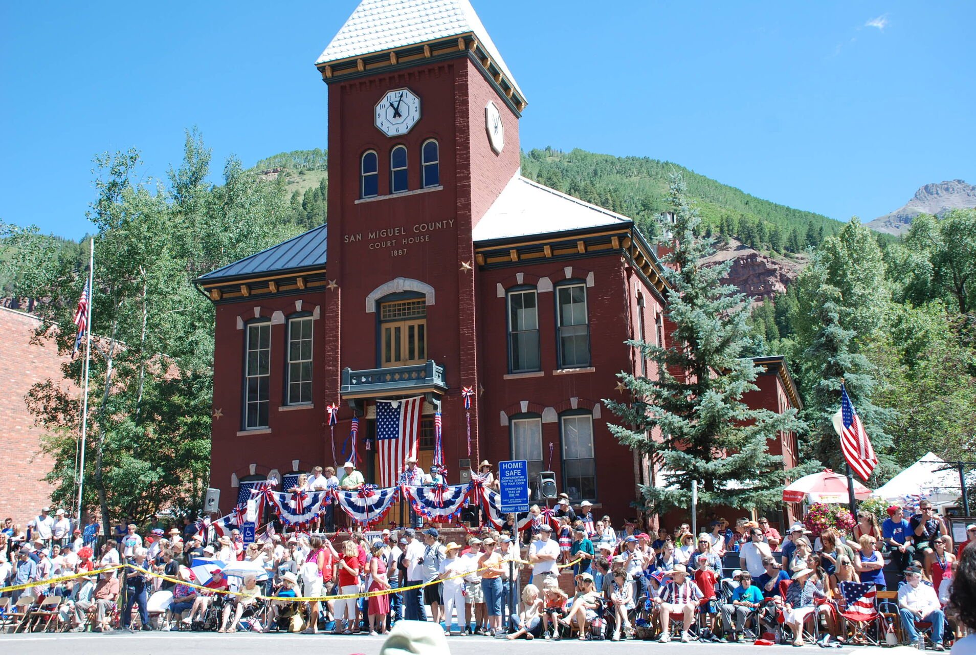4th of July Parade and the historic County Courthouse
