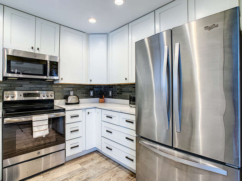This New Smyrna beach monthly vacation rental has a fully remodeled kitchen.