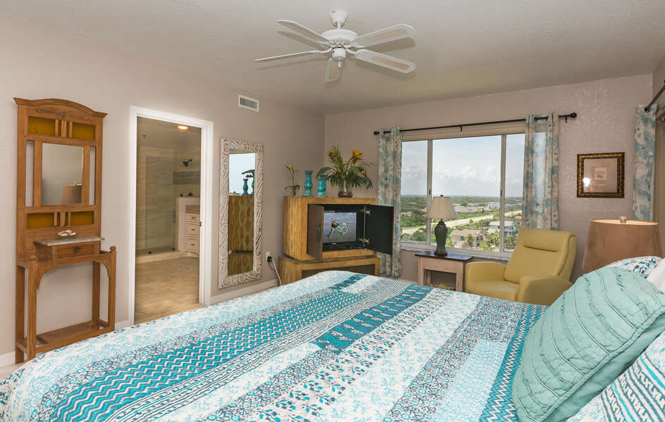 Beautiful and spacious this master bedroom is perfect for a afternoon siesta.