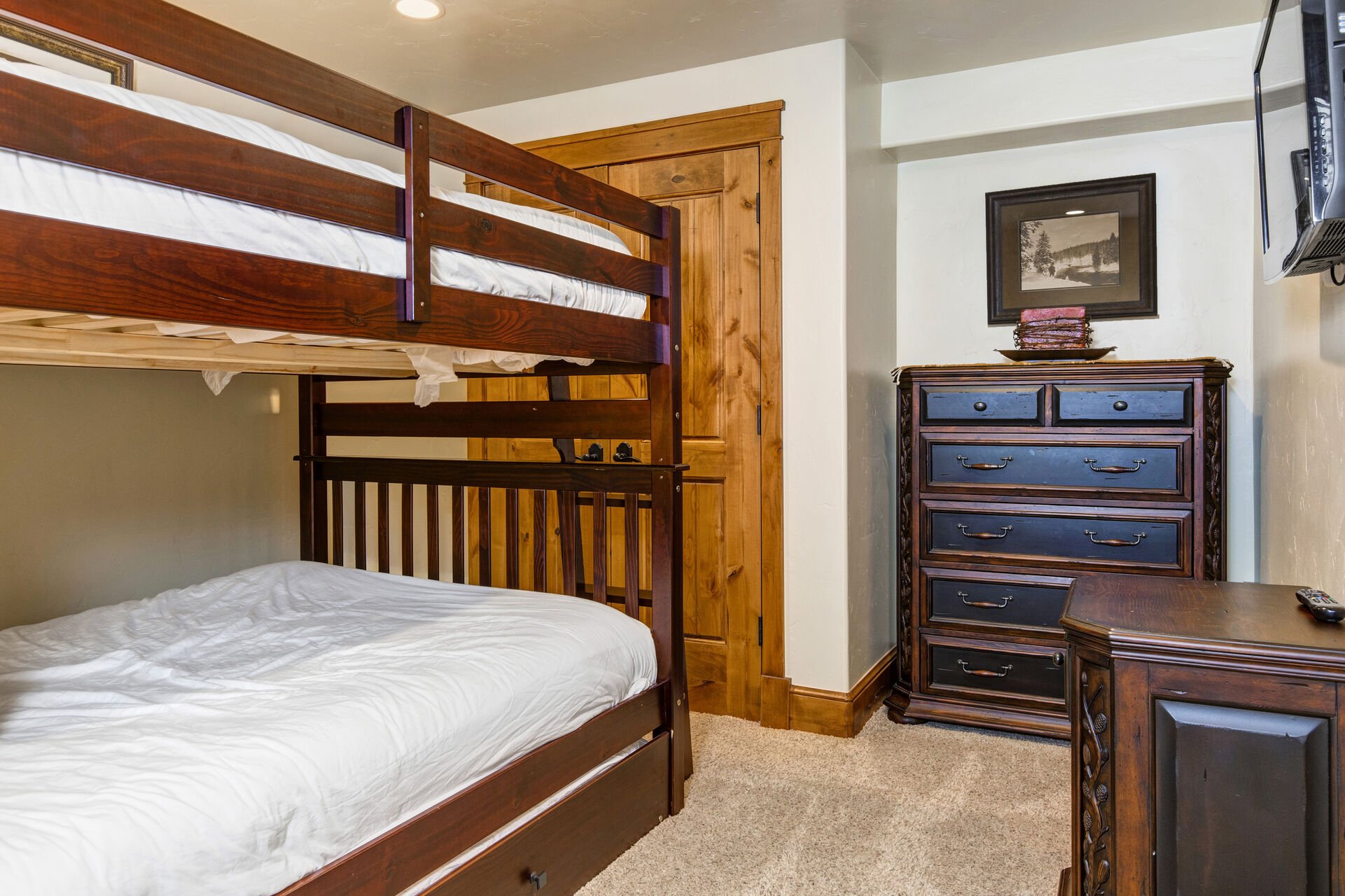 Lower level bedroom with Full over Full Bunk with Full Trundle and HD TV