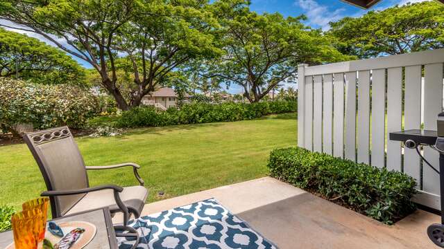 Quiet and Private Grassy Area off the Lanai.