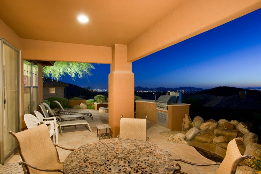 Private patio overlooking mountain / Scottsdale views