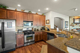 Large Fully Equipped Kitchen