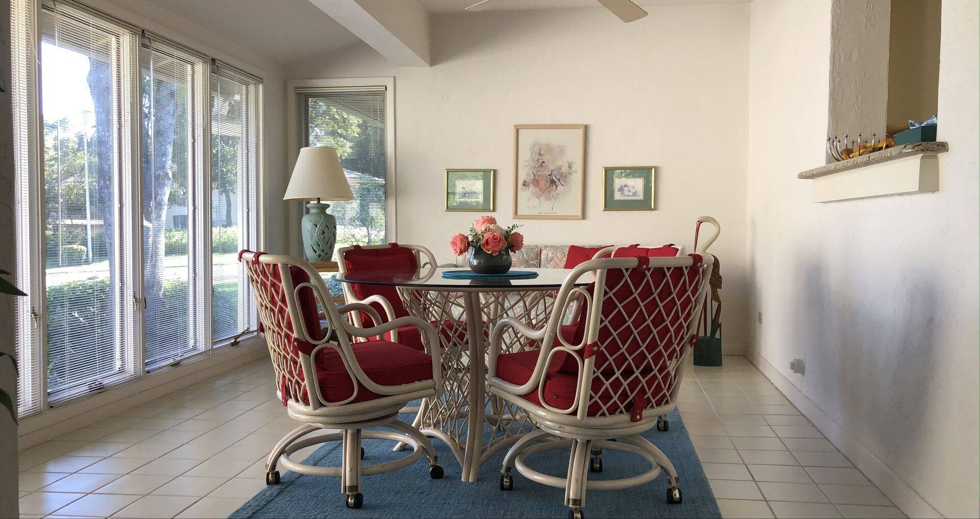 The morning kitchen is connected to the kitchen, with a dining area and seating for 4. Additional space for a twin sofa sleeper and dining for up to 6.