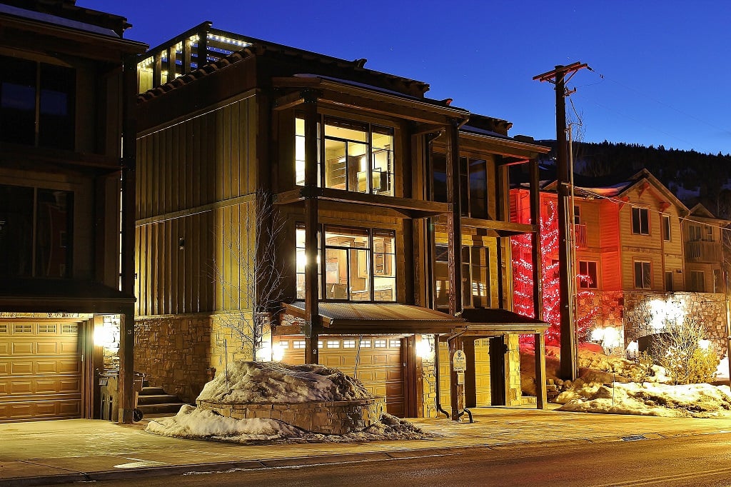 Front Exterior and roof top deck - Park City Ultimate Loft