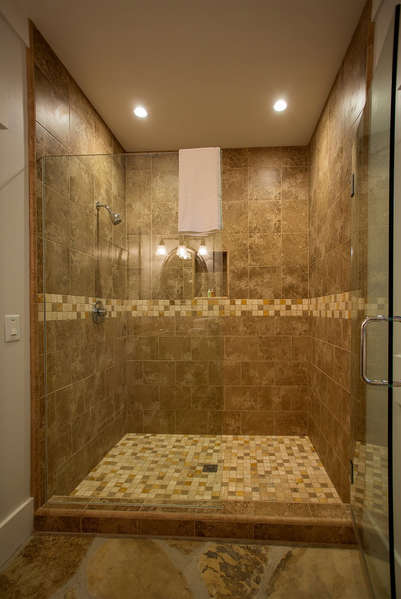 Spacious shower in Guest Studio Bathroom