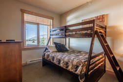 Bedroom 2 - Bunk Bed, Twin over Full