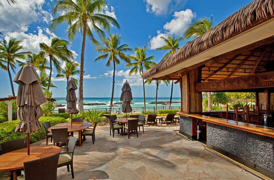 Beach Bar near this vacation rental in Ko Olina Oahu, with plenty of seating by the bar.