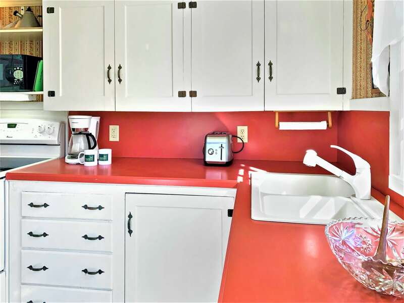 Kitchen with updated appliances - 13 Lincoln Village - Harwich Port -Cape Cod -New England Vacation Rentals