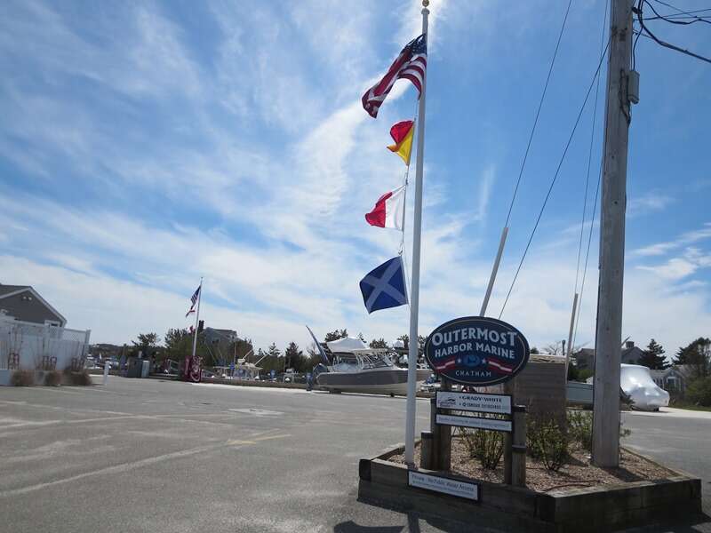 Outermost Harbor Marina is just across the street. Here you can take a seal tour or a one of a kind trip to the Outer Beach! - Chatham Cape Cod New England Vacation Rentals