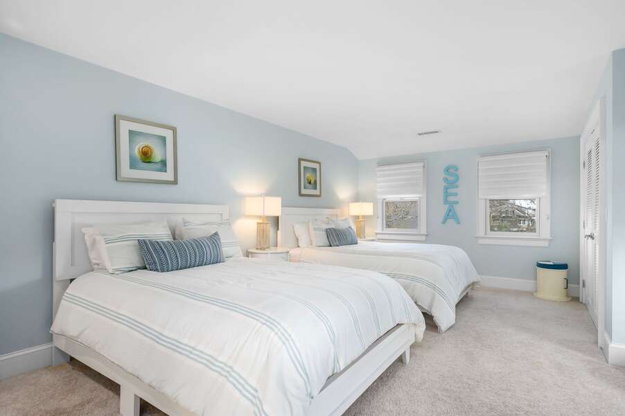 Upstairs Bedroom #4 with 2 Queen sized beds and en suite Bathroom #4 - 201 Main Street Chatham Cape Cod - Sandpiper - NEVR