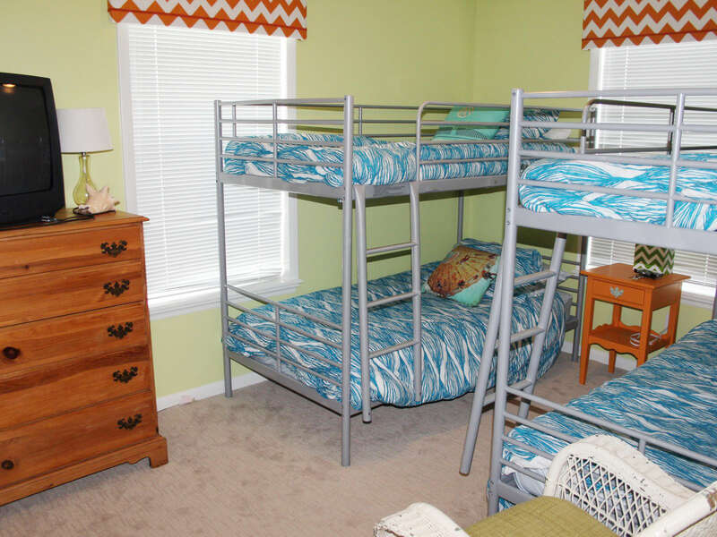 3rd upstairs bedroom with 2 sets of bunk beds(4 beds).