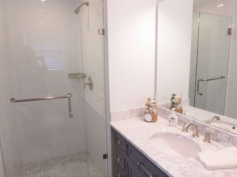 Ensuite bath to bedroom 2 - 388 Main St-Chatham Cape Cod New England Vacation Rentals  