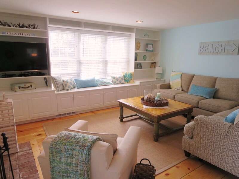 Living with Flat Screen TV and WIFI - window seat - 93 Pine Ridge Road Chatham Cape Cod New England Vacation Rentals