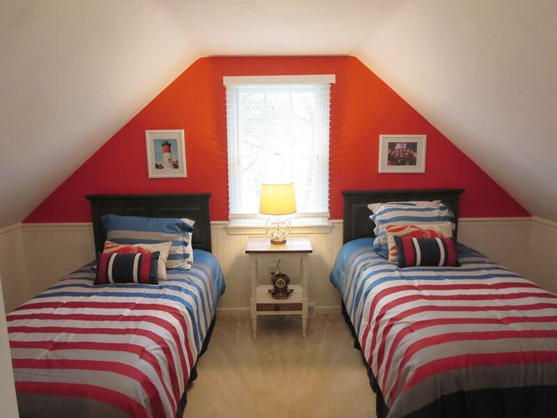 Twin beds in 2nd floor bonus room - 93 Pine Ridge Road Chatham Cape Cod New England Vacation Rentals