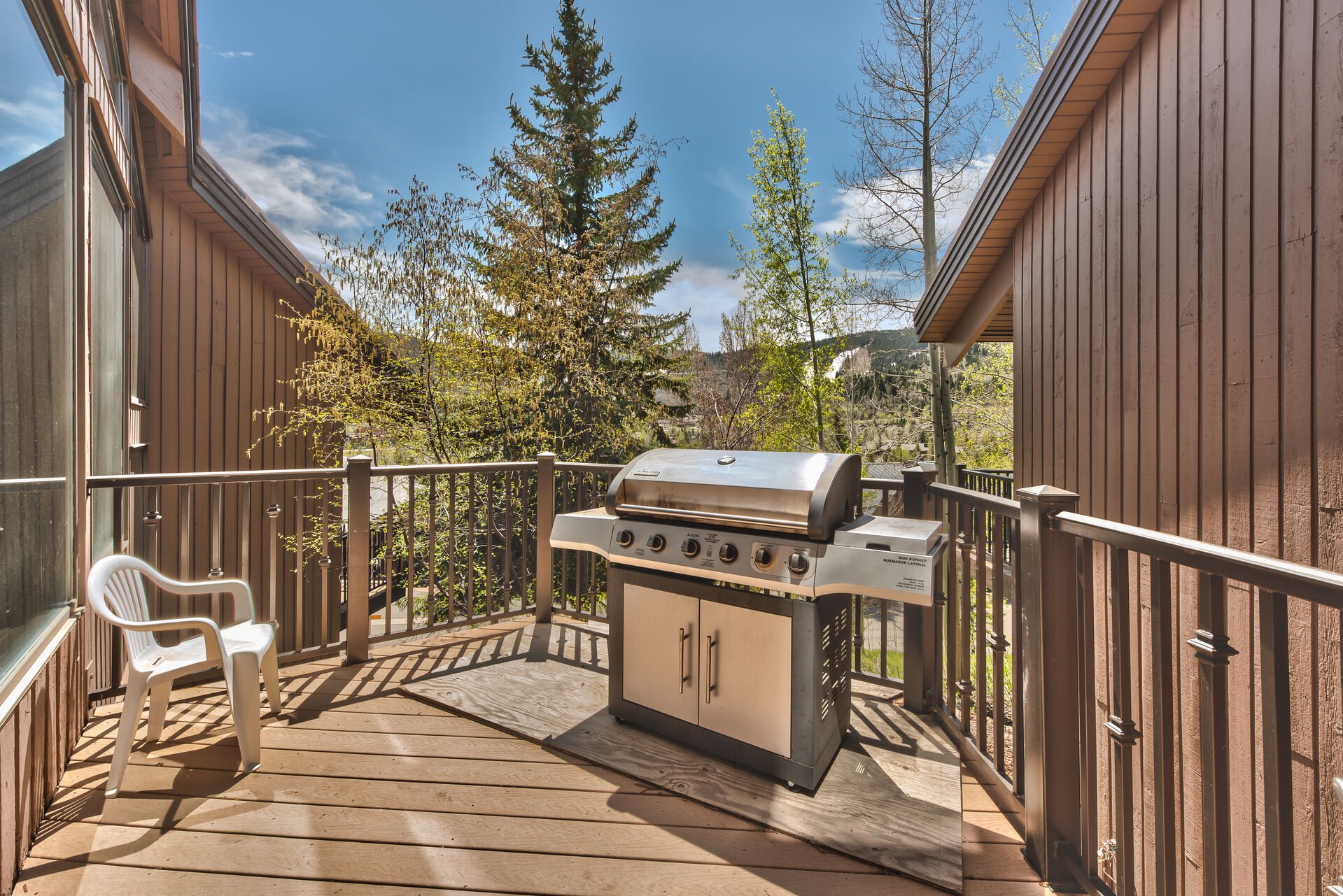 Deck off Kitchen with BBQ Grill