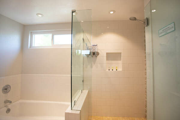 Master En-Suite Bath - Second Floor