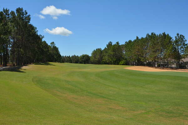 On-site facilities: golf course