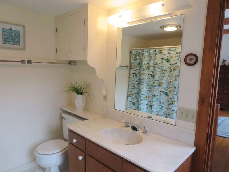 Main Floor Full bath with Tub/Shower Combination - 299 Cranberry Lane North Chatham Cape Cod New England Vacation Rentals  #BookNEVRDirectBarefootHome