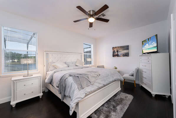 Master bedroom with king bed downstairs