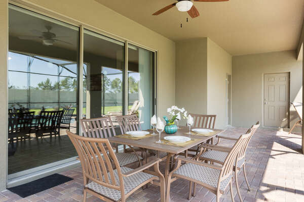 Enjoy a meal or drink in the lanai and take in the Florida nature around you