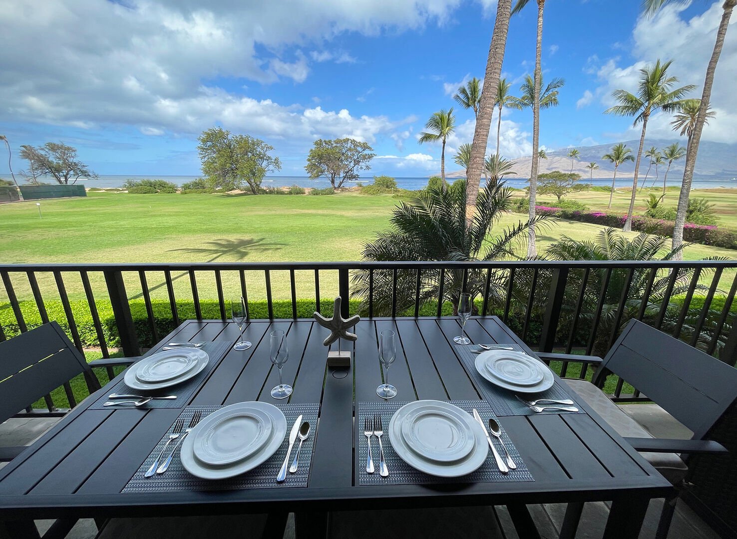 Panoramic unobstructed ocean views from the lanai