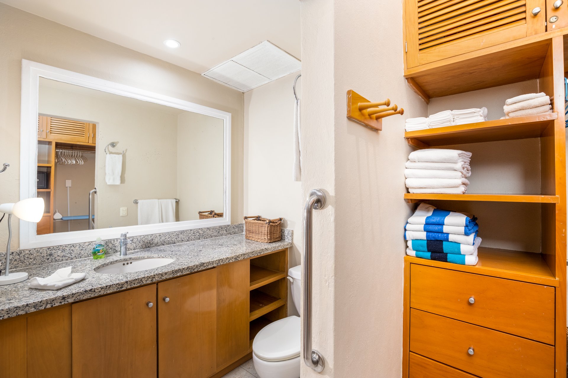 Full Bathroom from the Master bedroom. With a grab bar next to the toilet Towels included.