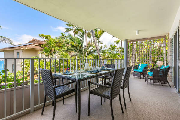Lanai outside this condo for rent in Kona Hawaii.
