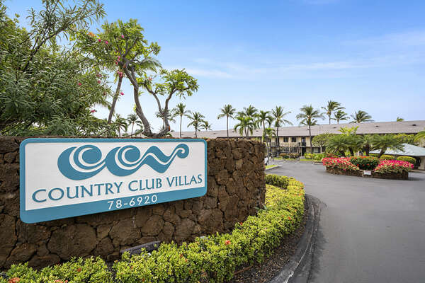Country Club Villas Entrance and Driveway