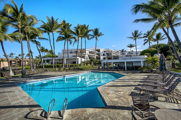 Community pool near our Kona Hawai'i  vacation rentals