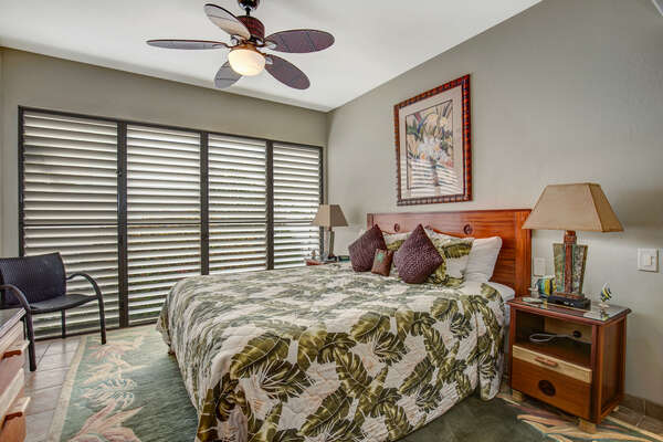 Master Bedroom of this Kona Hawaii vacation rental with Cal-King Bed