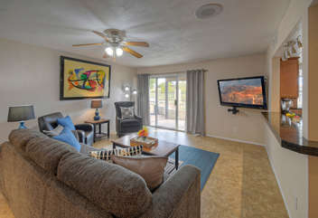 MOONDANCE SINATRA PLACE is a one story NE Mesa patio home with a 