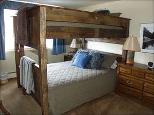 3rd Bedroom with Full Size Bunks/TV